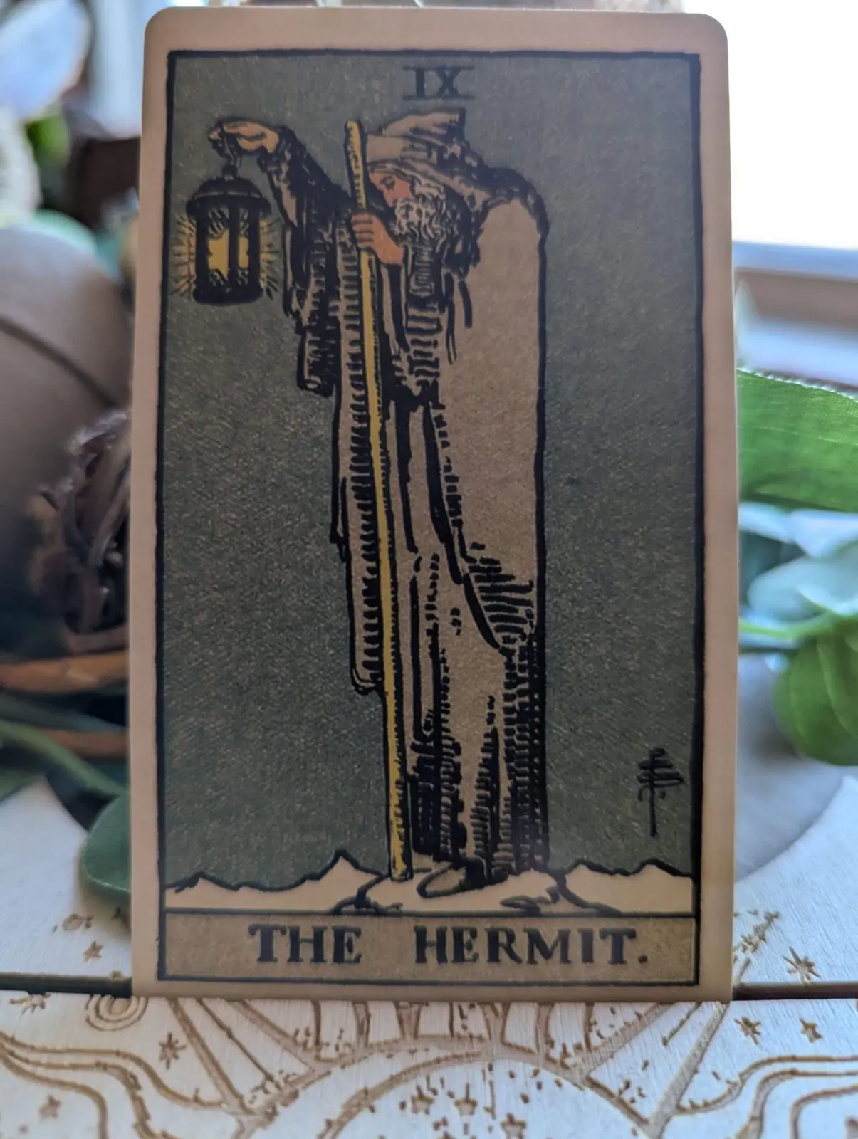 Hermit 2-min Hermit 2-min